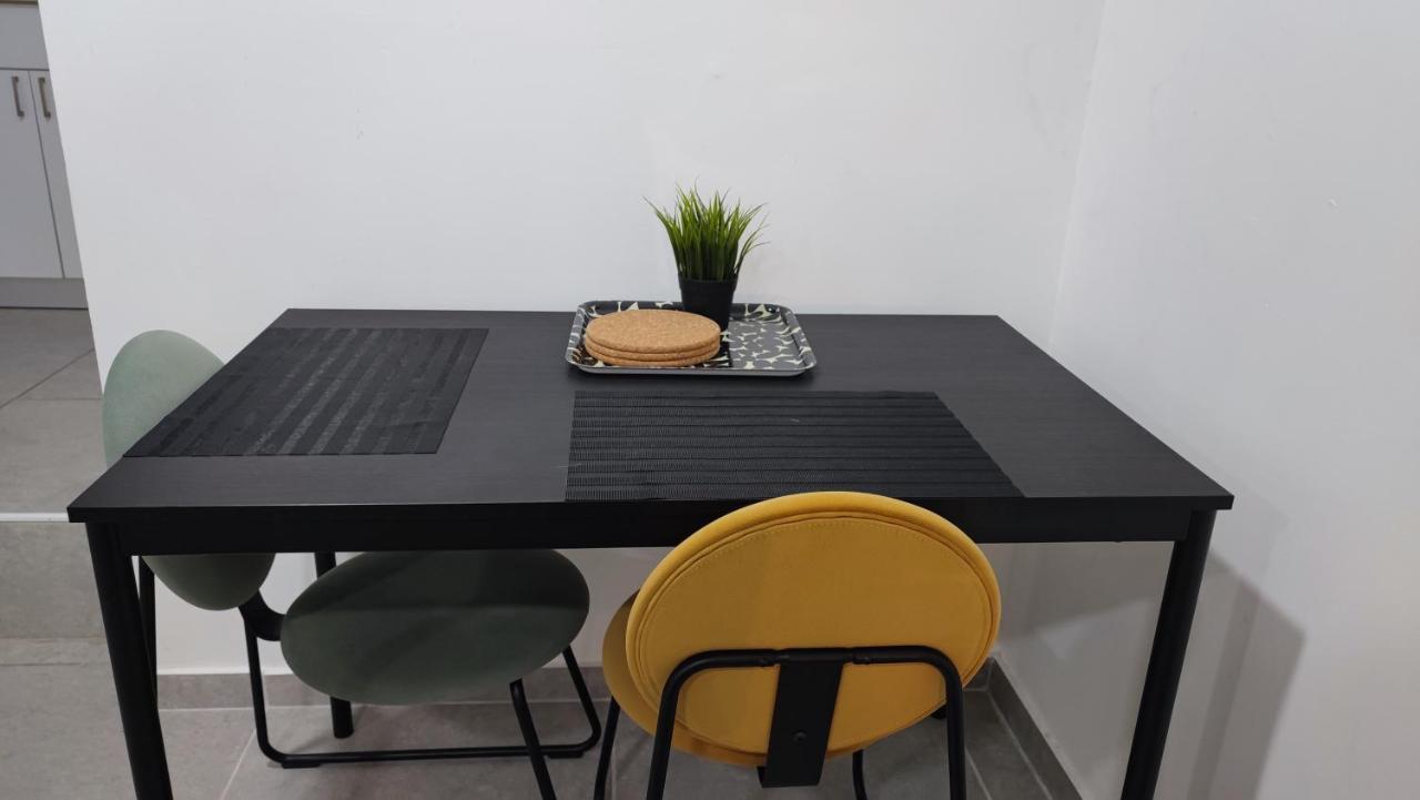 Studio Apartment 12 Minutes From Bahai'S Garden Haifa Exterior foto